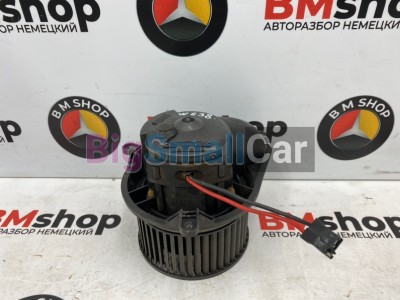 Мотор печки Mercedes V280 2002 W638 104.900 A0038300308 - купить Александровке