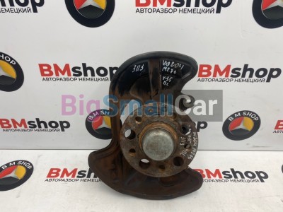 Поворотный кулак левый передний Mercedes C350 2012 W204 276.957 A2043320101 - купить Александровке