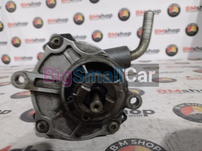 Вакуумный насос Mercedes-Benz om611 A6112300065 - купить Александровке