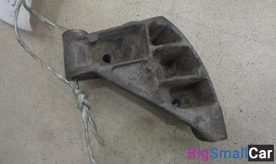 Кронштейн генератора от Nissan March K12 2002-2010 - купить Александровке