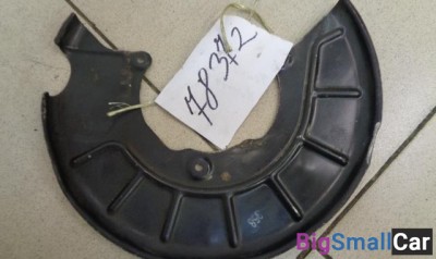 Пыльник тормозного диска передний правый от Volkswagen Passat B6 2005-2010 - купить Александровке