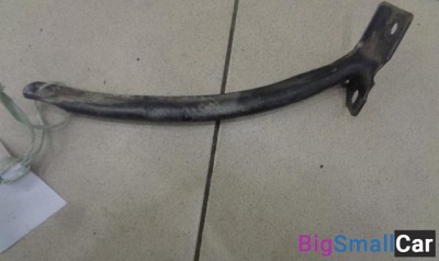 Кронштейн передней балки правый от Renault Megane 1 1996-2002 - купить Александровке