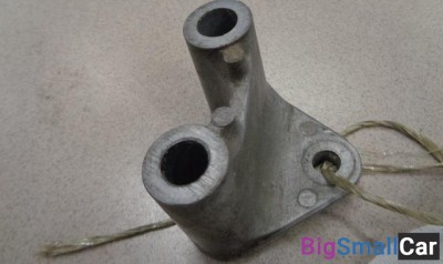 Кронштейн двигателя задний от Mazda 6 GG 2002-2007 - купить Александровке