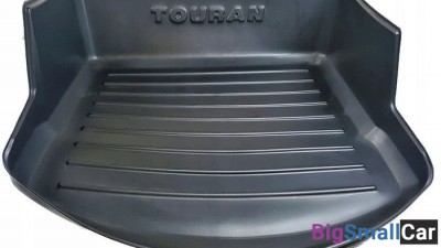 Поддон в багажник 5T0061162 для Tauran 5 мест - купить Александровке