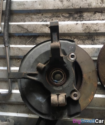 Кулак поворотный левый митсубиси Лансер 10 - купить Александровке