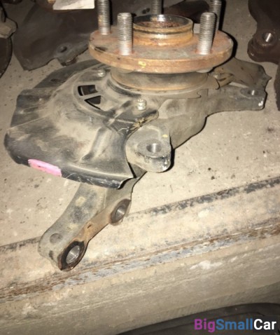 Левый поворотный Кулак тойота Камри 40 - купить Александровке