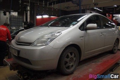 Запчасти toyota prius