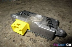 Датчик в двери перед. прав. (65 Аудио, навигация, информ. системы) 65776970907