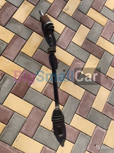 Передний правый привод с гранатами Honda Civic 4d - купить Александровке